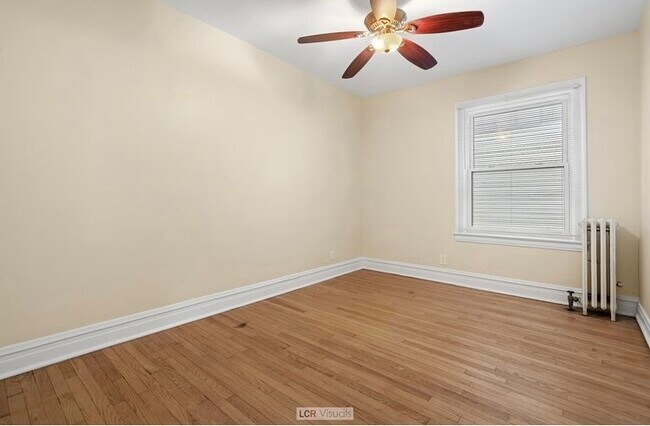 Building Photo - 3112 Grove Ave