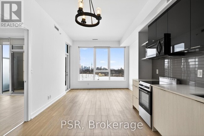 Building Photo - 6 Parkwood Ave