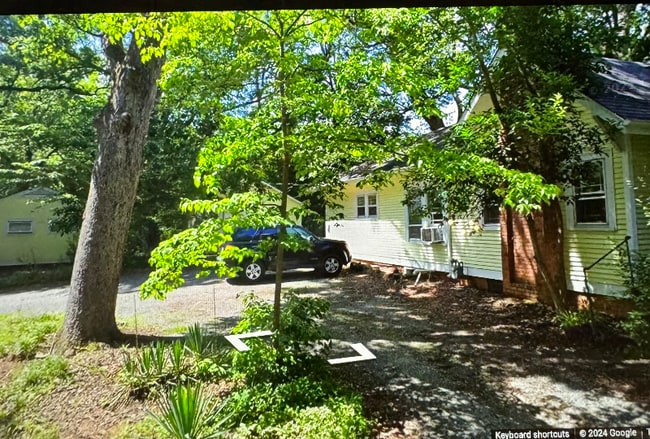Photo - 3 Davie Cir House