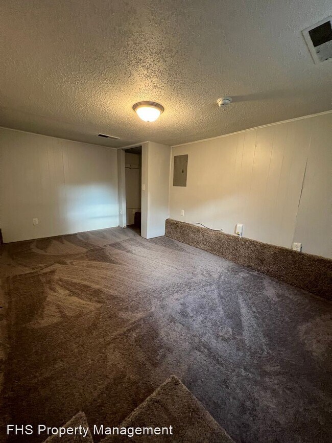 Foto del edificio - 3 br, 1 bath House - 2622 N Fremont Ave