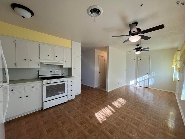 Foto del edificio - 4723 N Shore Dr