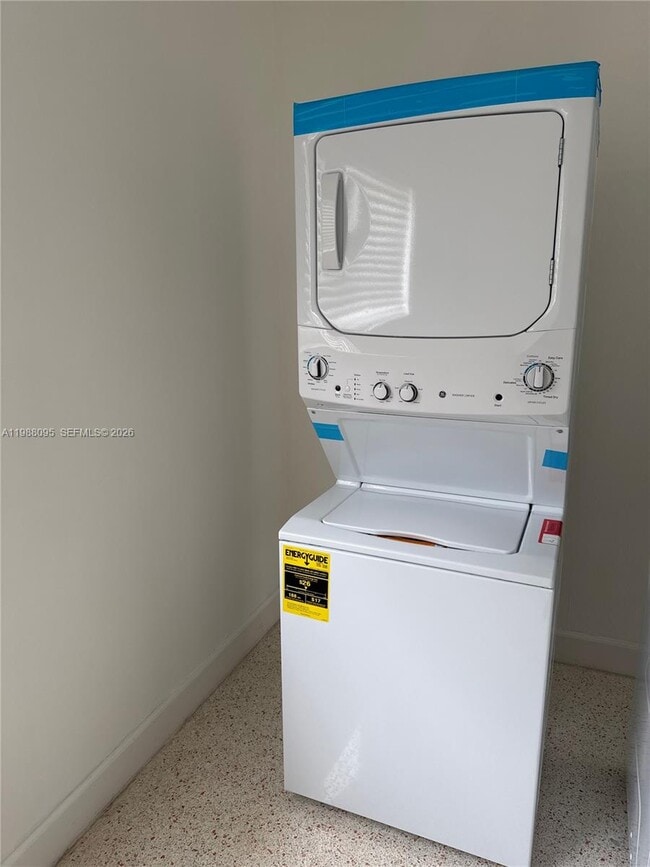 Foto del edificio - 2429 SW 9th St