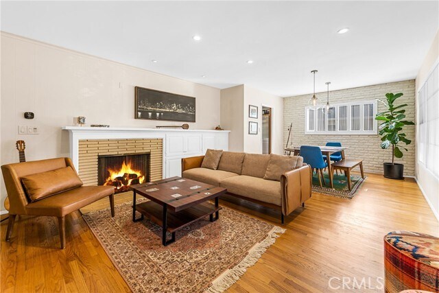Building Photo - 406 Wenham Rd
