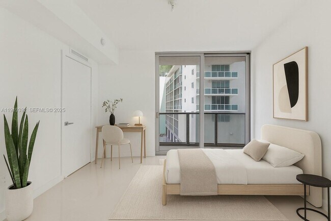 Foto del edificio - 488 NE 18th St