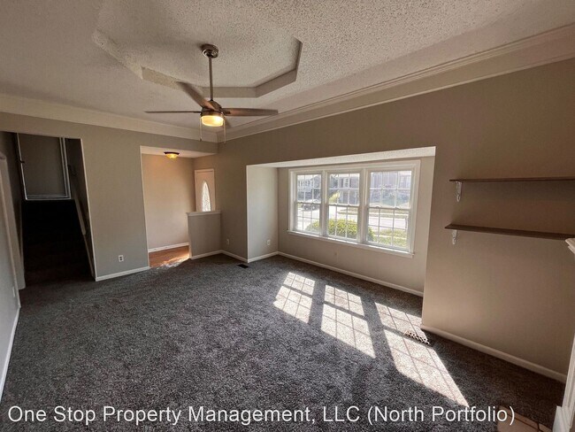 Foto del edificio - 3 br, 3 bath House - 10103 N Central St