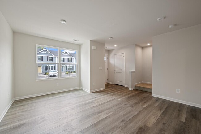 Foto del edificio - 1607 Mountain Ash Ln