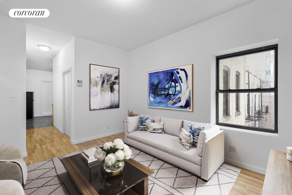 Foto principal - 100 W 67th St
