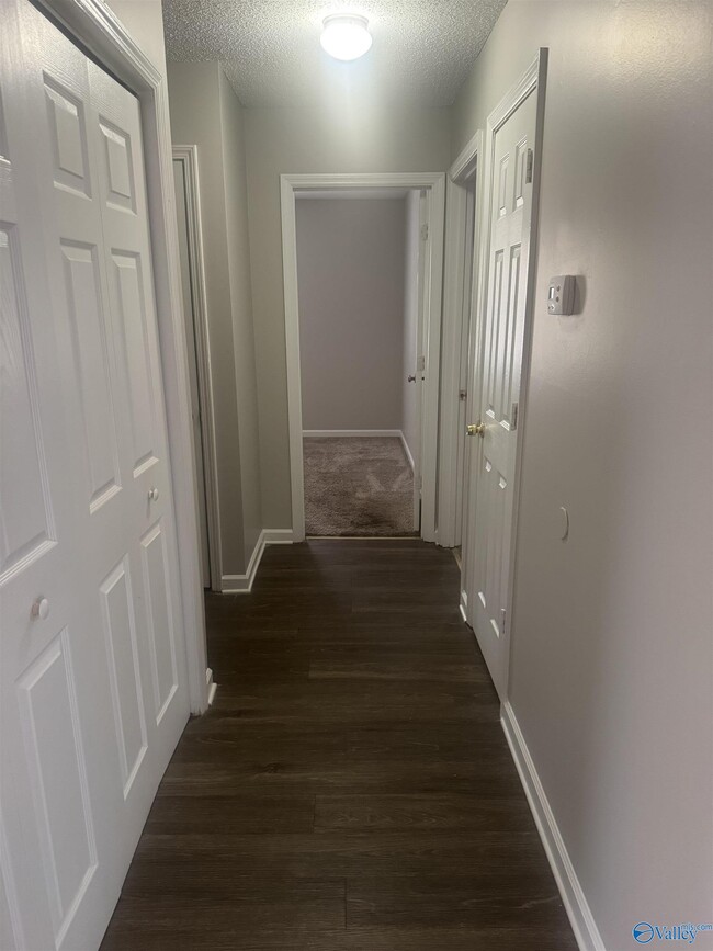 Foto del edificio - 4500 Bonnell Dr NW