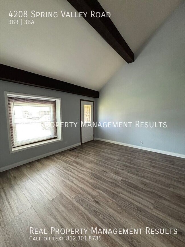 Foto del edificio - 4208 Spring Valley Rd