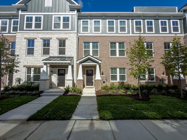 Building Photo - 25552 Tolstoy Trl