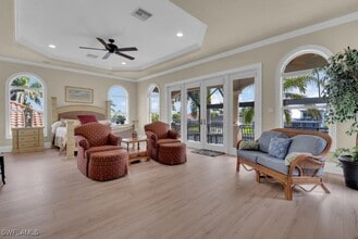 Building Photo - 5419 SW 17th Ave