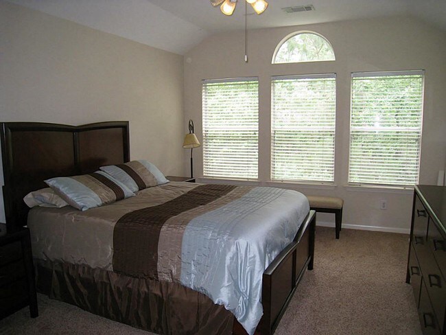 Foto del edificio - 86 Wintergreen Trl