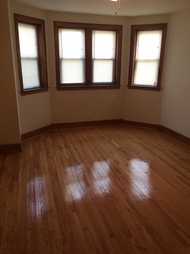 Foto principal - 900 N Central Ave