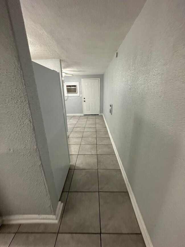 Foto del edificio - 2118/2120 Brooklyn Rd.