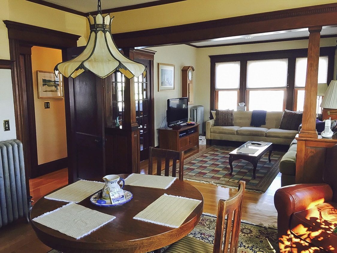 154 Plympton St, Waltham, MA 02451 Condo for Rent in Waltham, MA