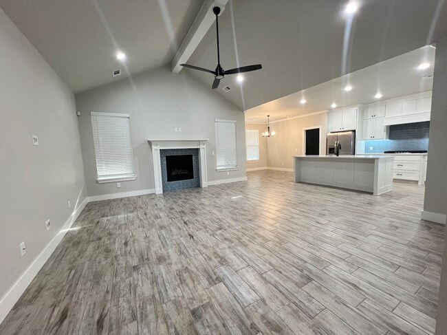Building Photo - 3201 Hayven Cir