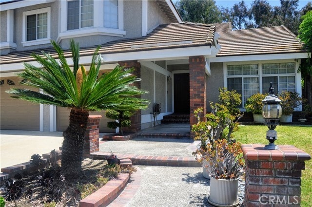 Building Photo - 206 Goldenrod Dr