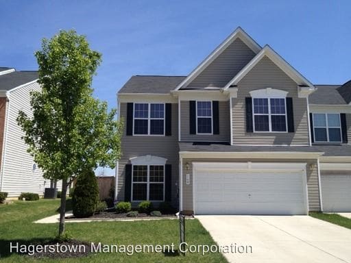 Primary Photo - 160 Brynwood St
