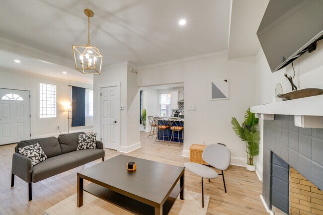 Foto del edificio - 2633 Broadway Ave