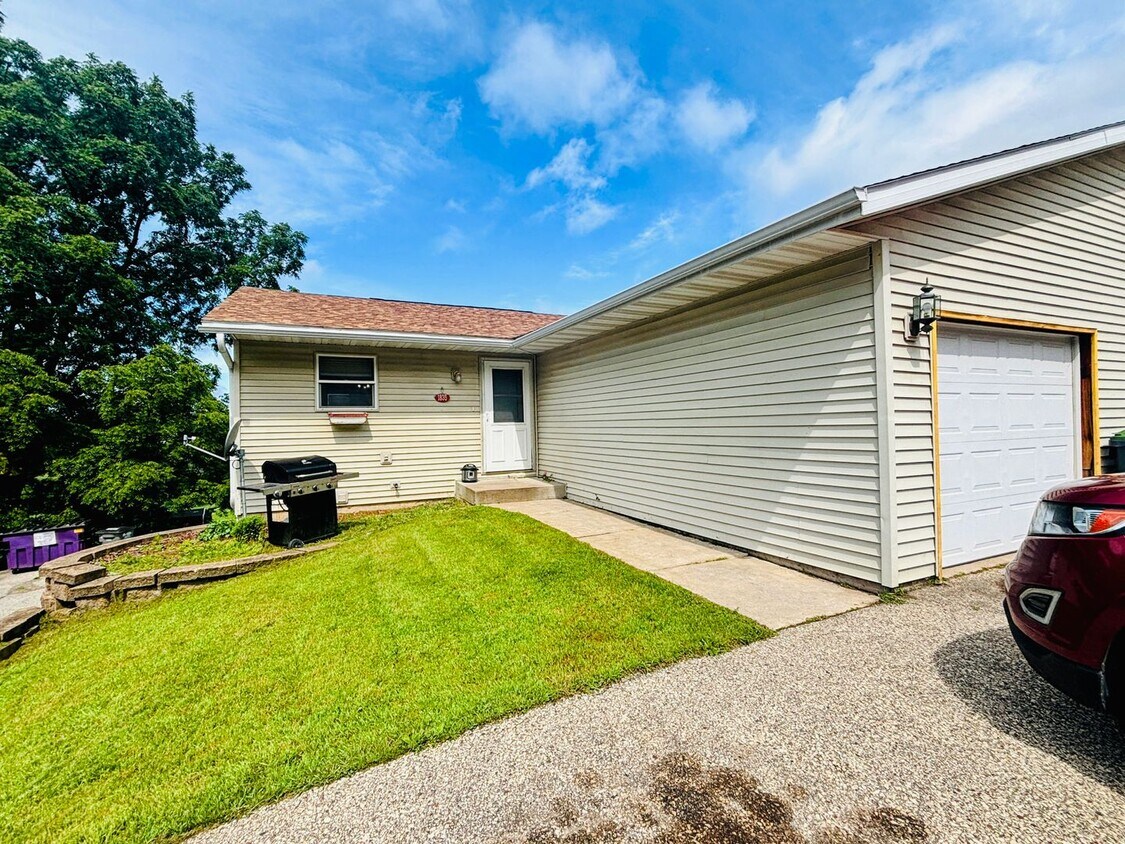 Foto principal - 1825-1837 Sunset Lane