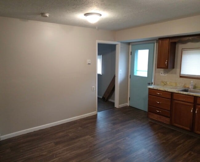 Building Photo - Move In by January! 3BR Home in Jeffersonville