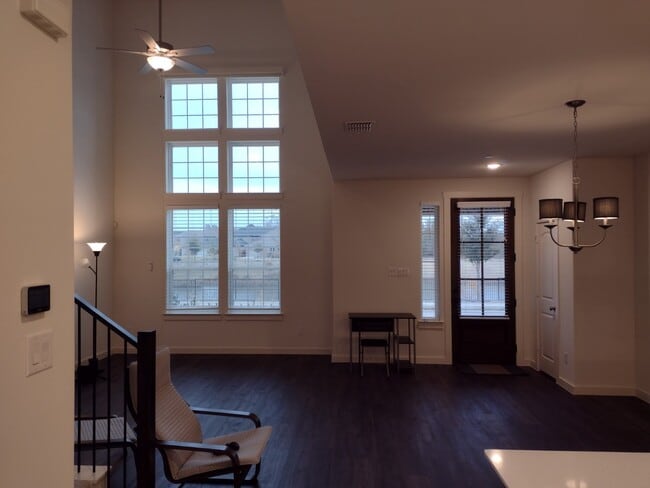 Building Photo - 4887 Ellie Ln