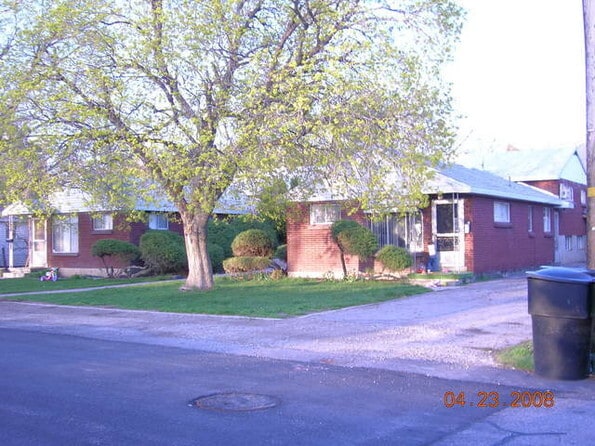 Building Photo - 3205 S Kenwood St