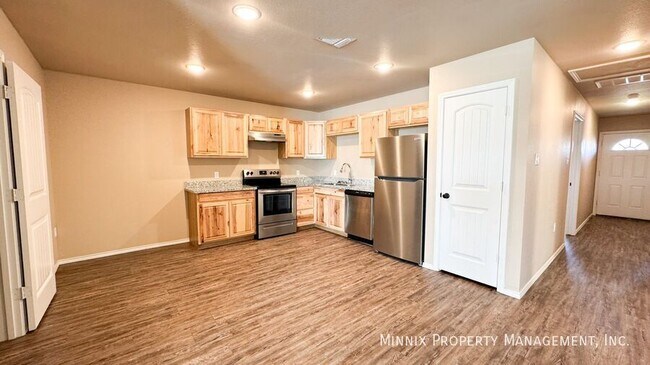 Foto del edificio - 2520 N Ave O