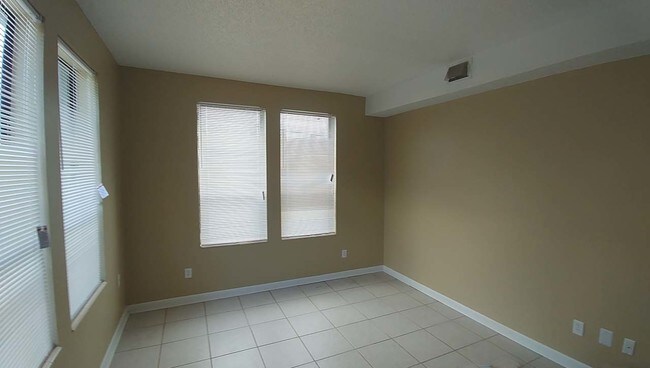 Foto del edificio - 2545 Oak St