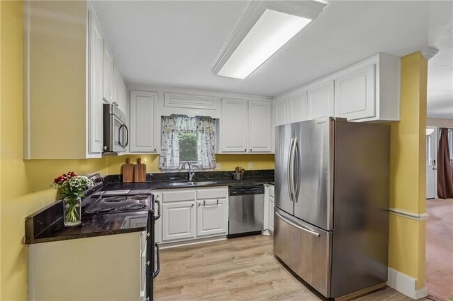 Building Photo - 3080 Stone Oak Dr