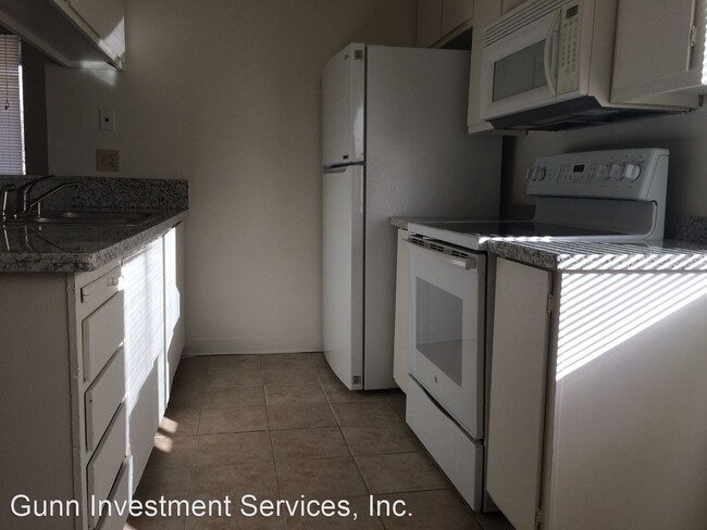 Building Photo - 2 br, 1 bath House - 5090 Neil Road #4