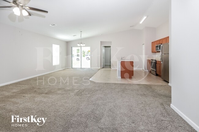 Foto del edificio - 820 SW Thrift Ave