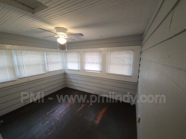 Building Photo - 2405 E 16th St