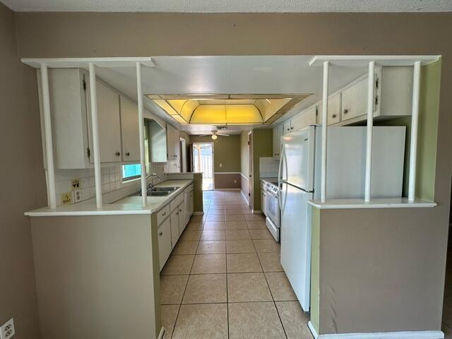 Building Photo - 1785 Ixora Dr W