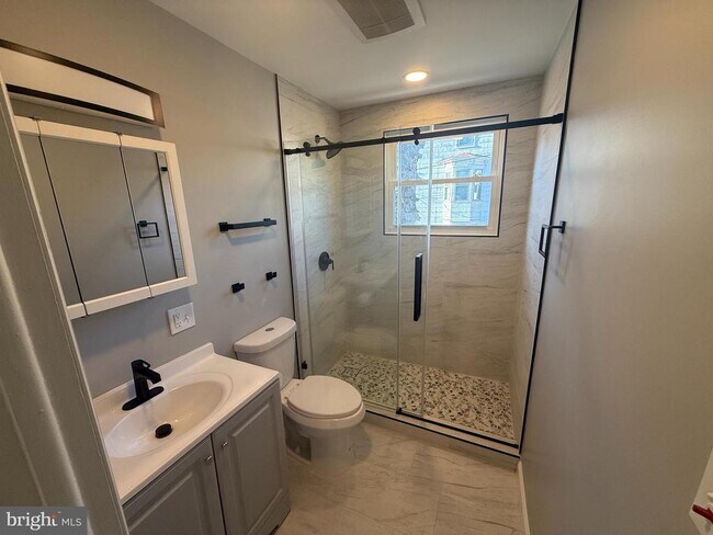 Foto del edificio - 234 N Coal St