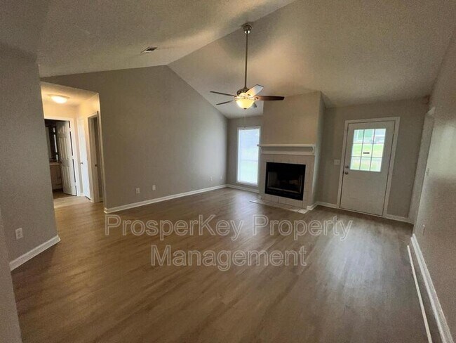 Building Photo - 6048 Buxton Dr