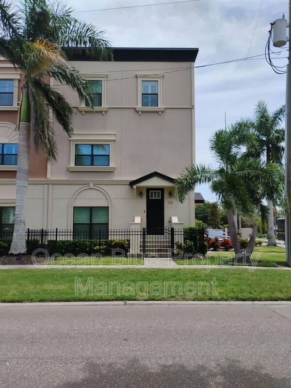 Foto principal - 3421 W Horatio St