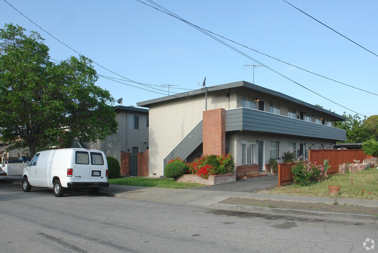 Primary Photo - 387 Clifton Ave