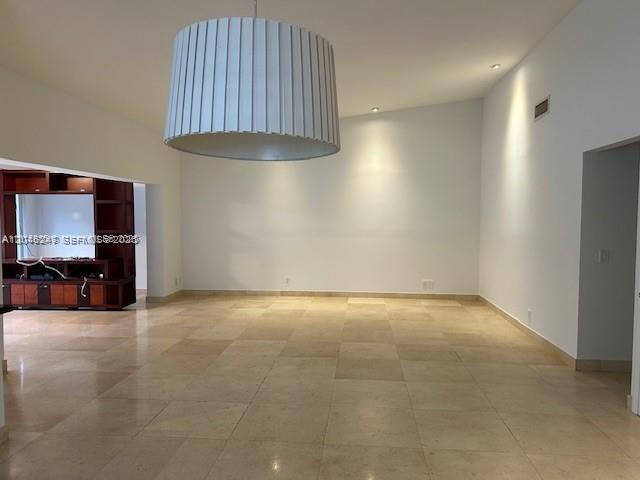 Foto del edificio - 21220 Harbor Way