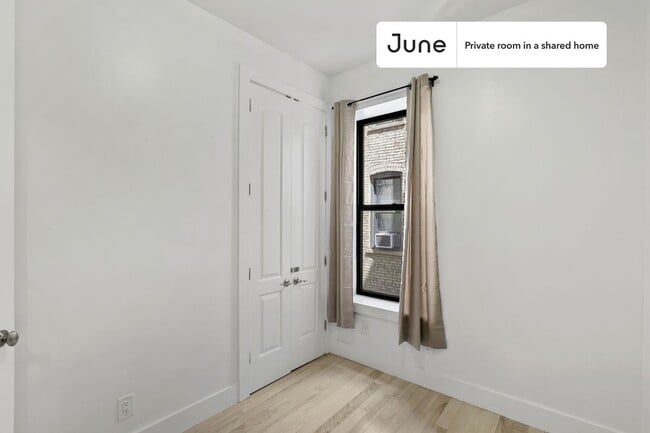Private bedroom in 4 bed/2 bath Home - Private bedroom in 4 bed/2 bath Home