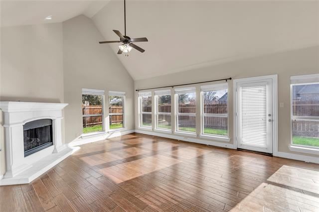 Building Photo - 817 Memory Ln