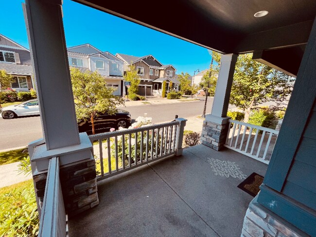 Foto del edificio - 17046 NW Trillium St