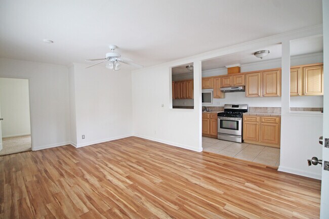 Foto del edificio - 2608 Voorhees Ave