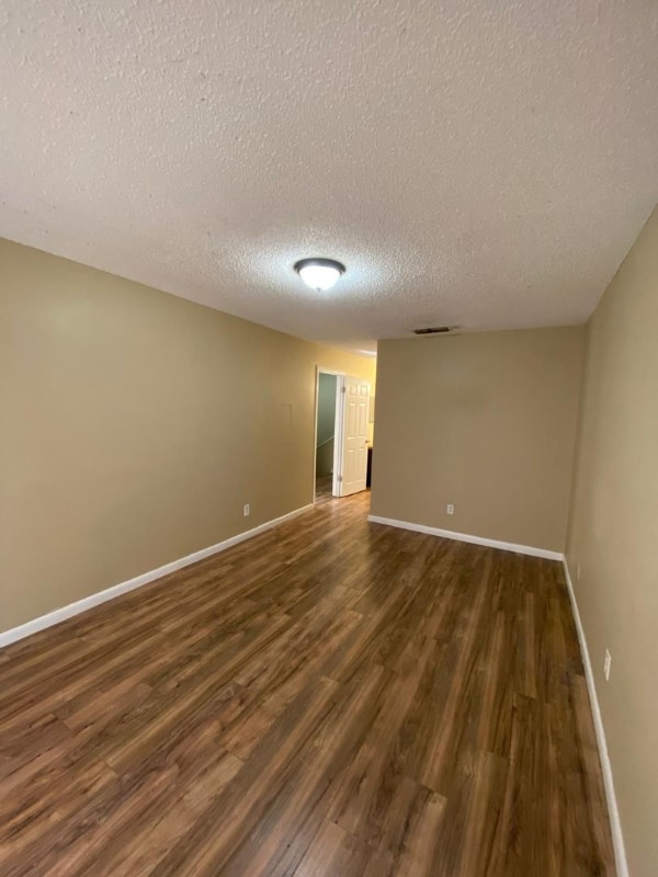 Foto del edificio - 181 Rebecca Ln