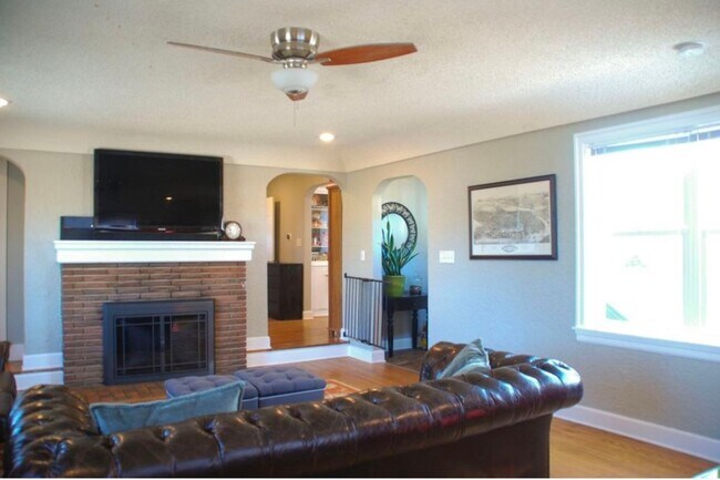 Foto del edificio - 8826 5th Ave NE