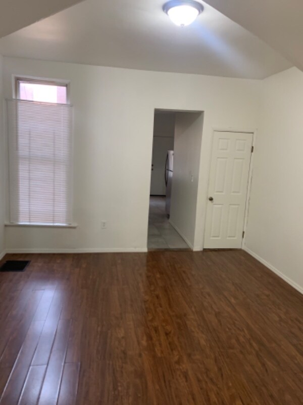 Building Photo - 2714 Edmondson Ave
