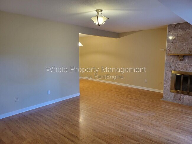 Foto del edificio - 7995 E Mississippi Ave