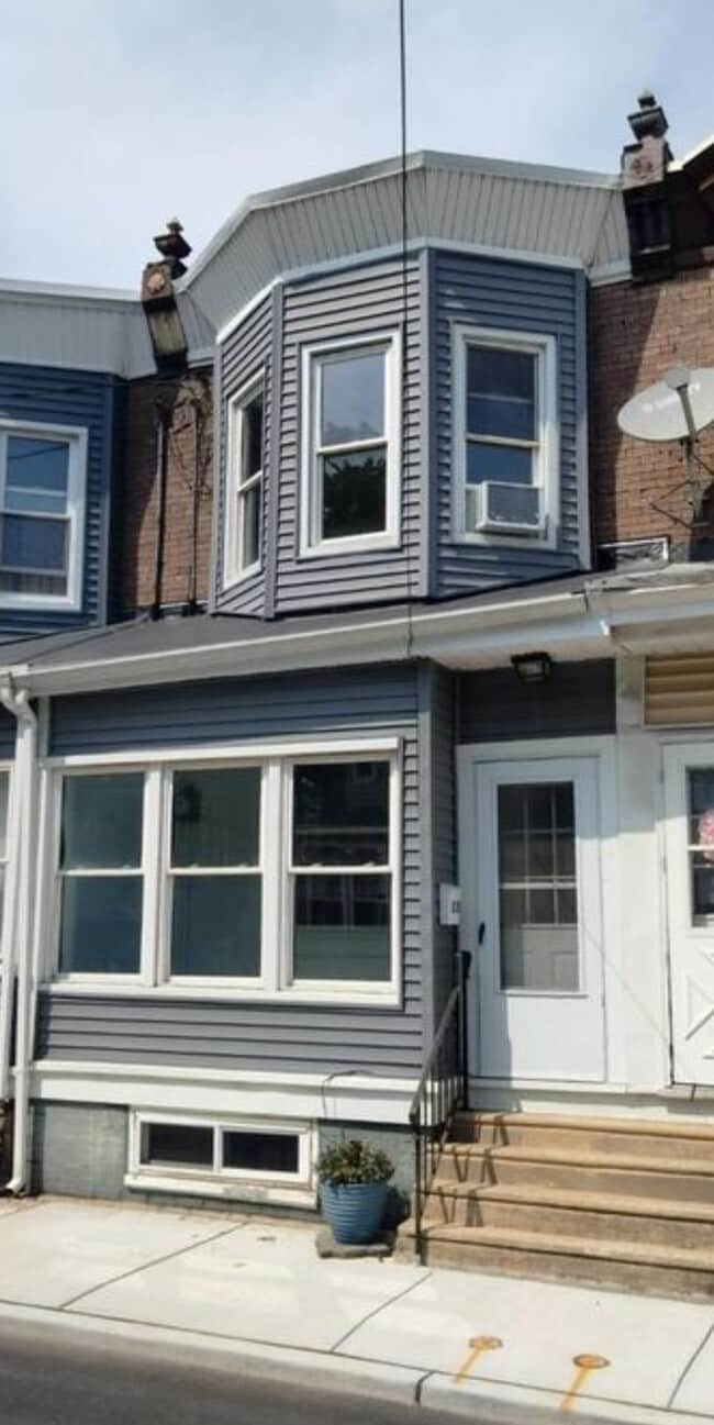 Building Photo - 519 Bergen St