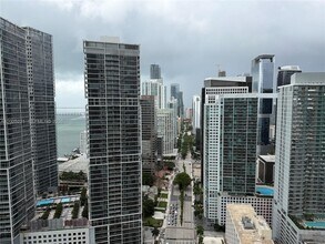 Building Photo - 200 Biscayne Blvd Way