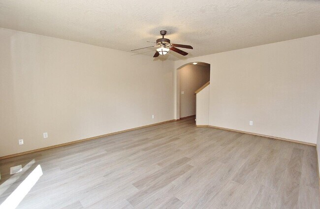 Building Photo - 41 S Sugar Loop Ln